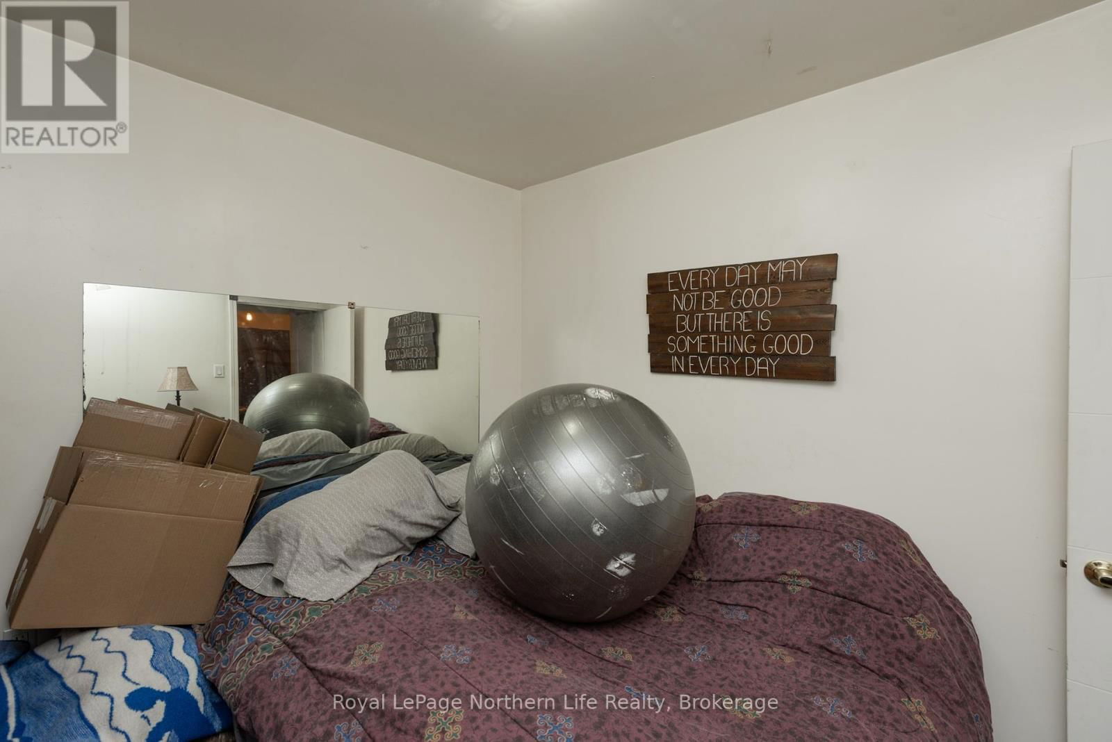 444 SECOND AVENUE EAST Image 37