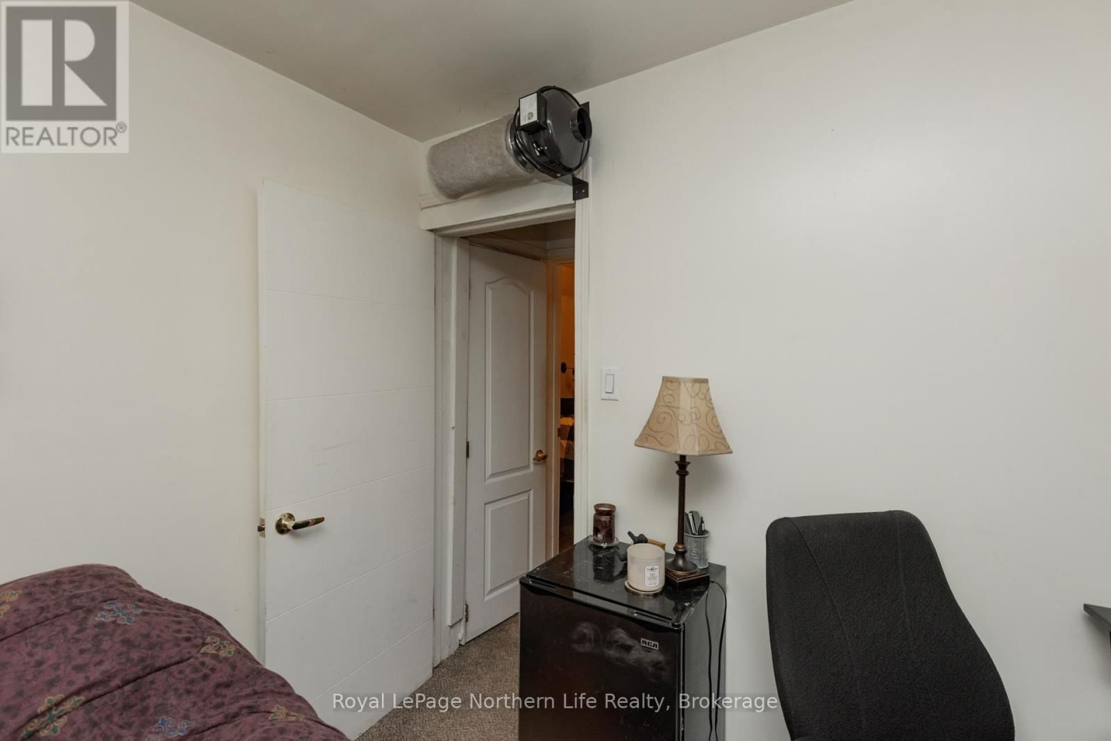 444 SECOND AVENUE EAST Image 38