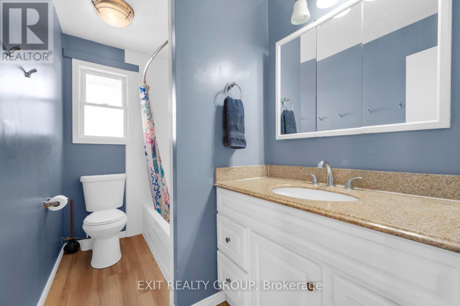 96 MAPLE DRIVE Image 14