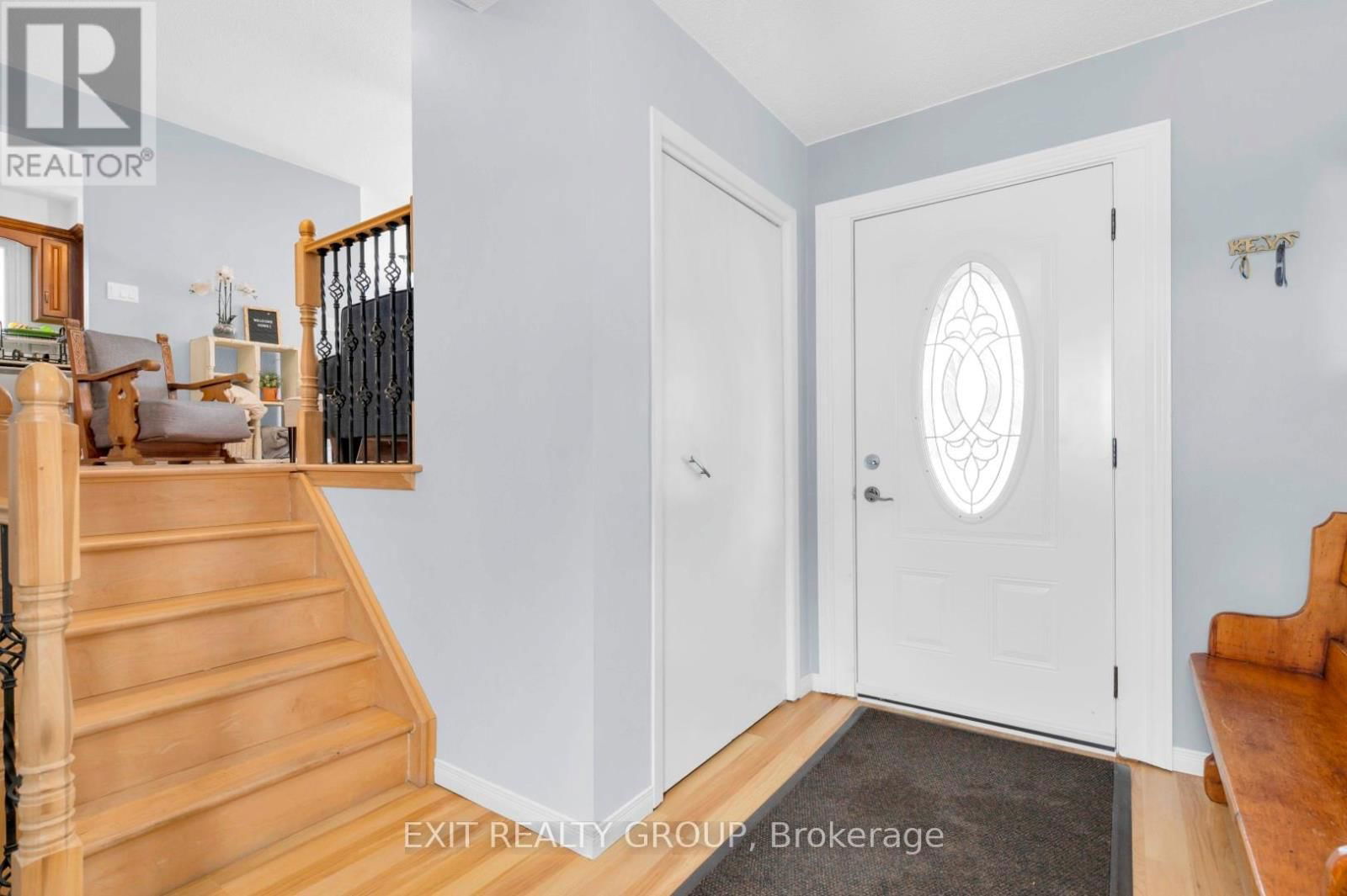 96 MAPLE DRIVE Image 3