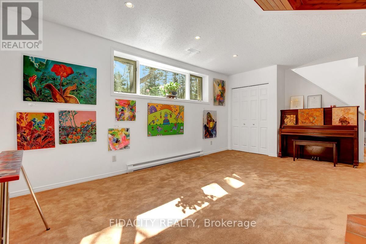 136 GREY STONE DRIVE Image 17