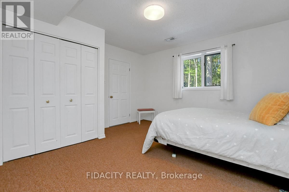 136 GREY STONE DRIVE Image 22