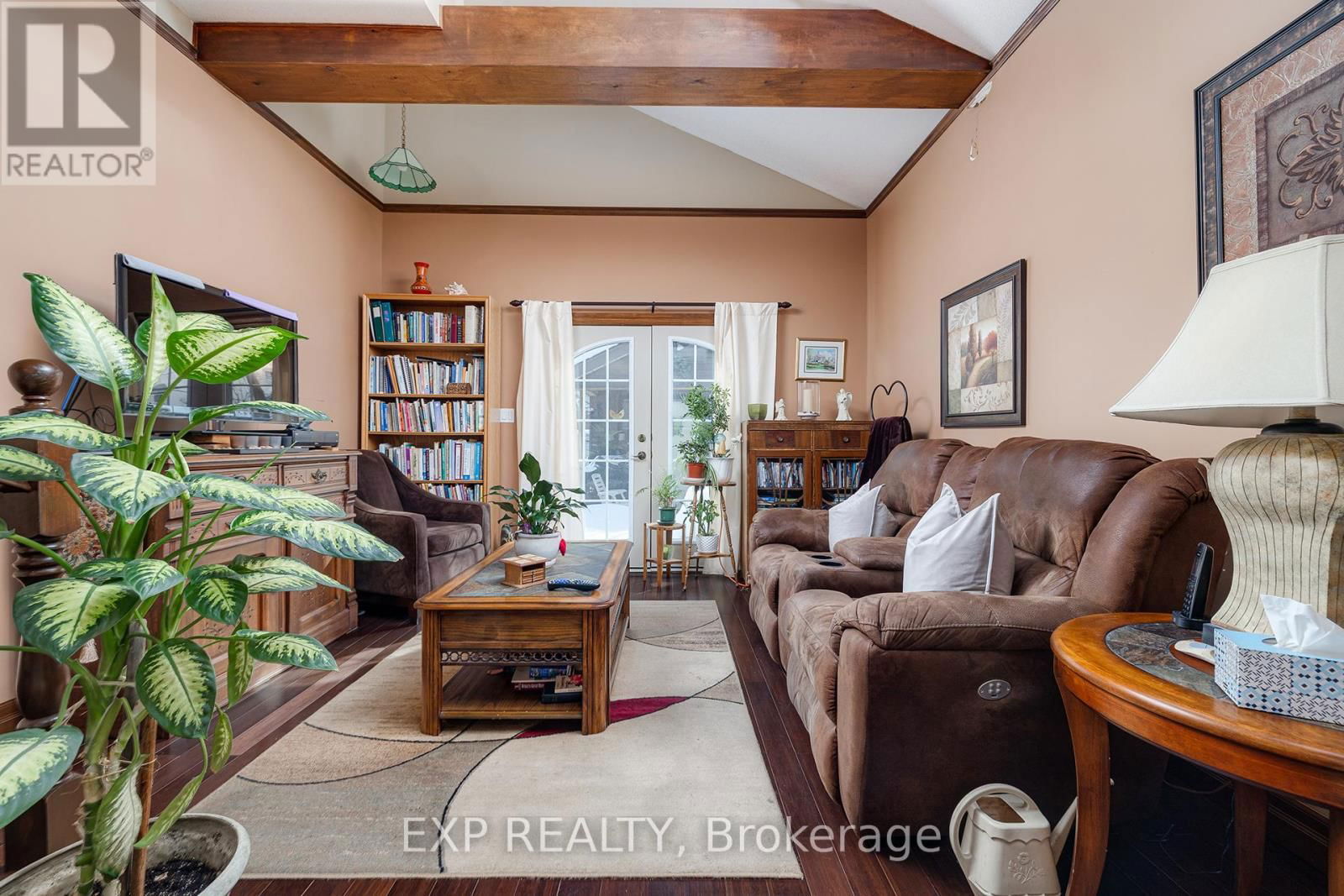 77 BORDEN AVENUE NORTH Image 11