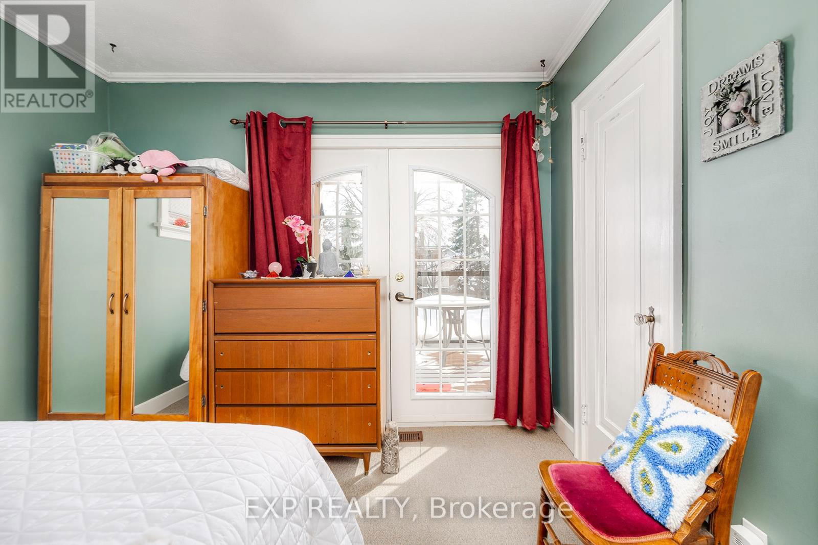 77 BORDEN AVENUE NORTH Image 14