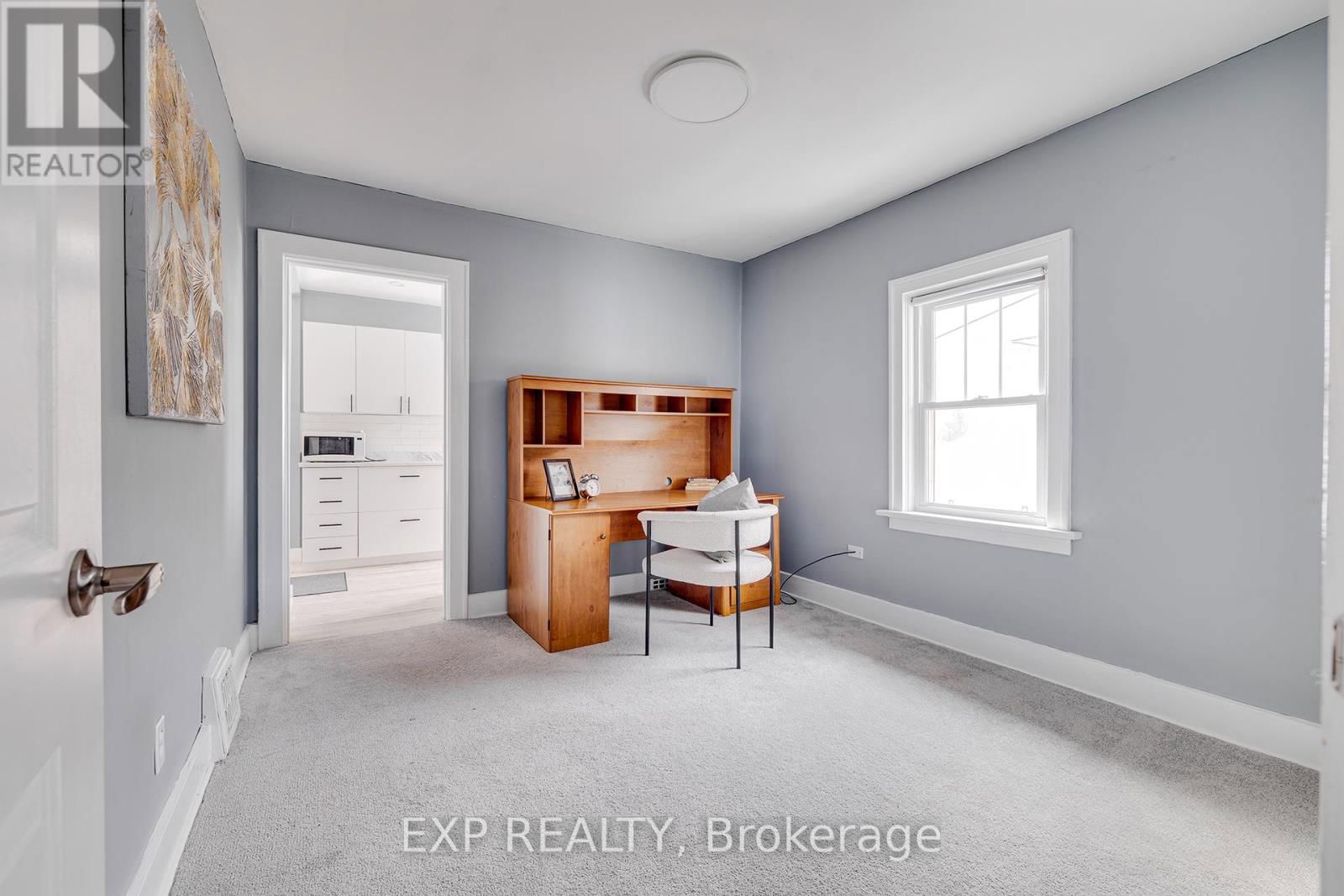 77 BORDEN AVENUE NORTH Image 19