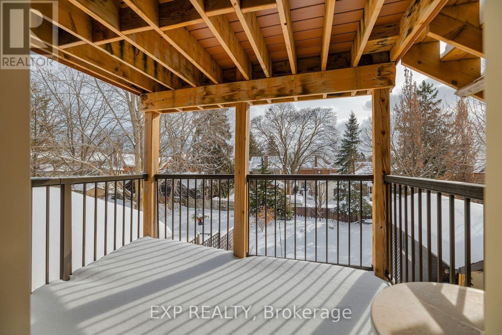 77 BORDEN AVENUE NORTH Image 24