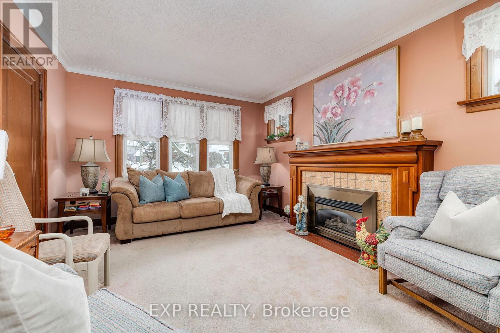 77 BORDEN AVENUE NORTH Image 5