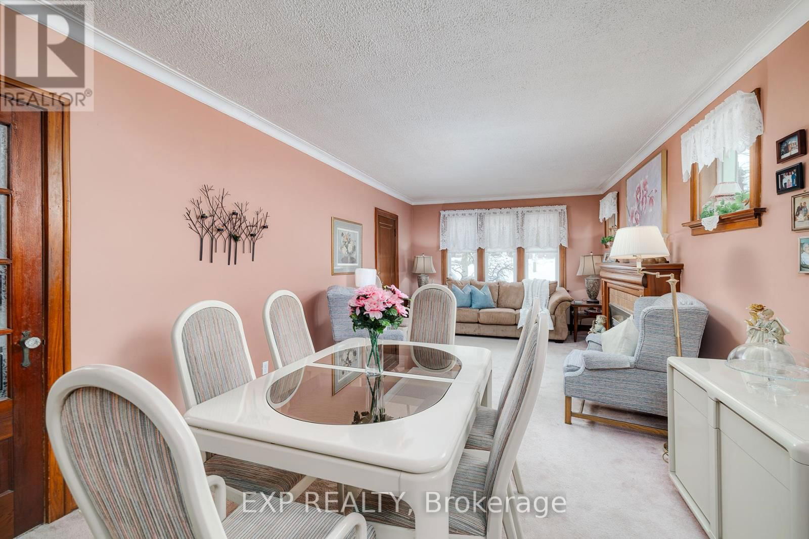 77 BORDEN AVENUE NORTH Image 7
