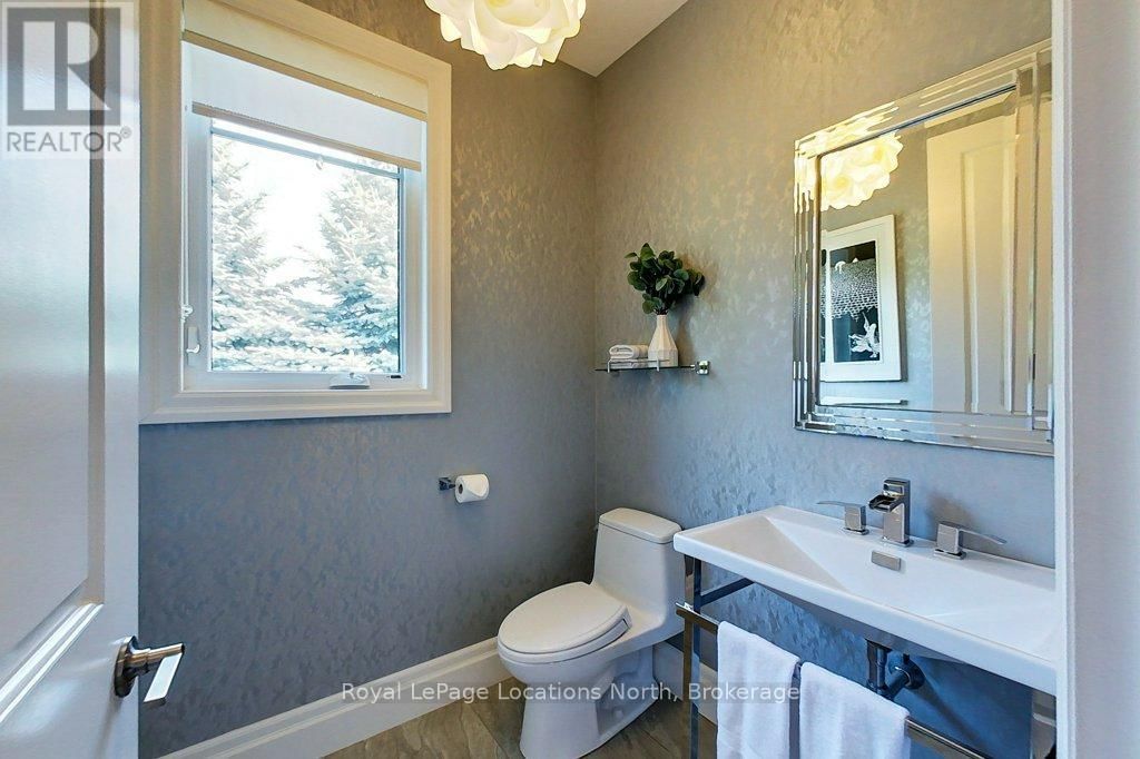 104 HOGGARD COURT Image 10