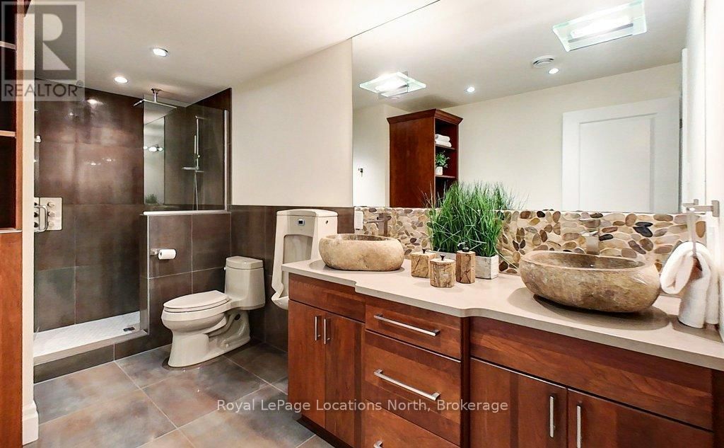 104 HOGGARD COURT Image 32