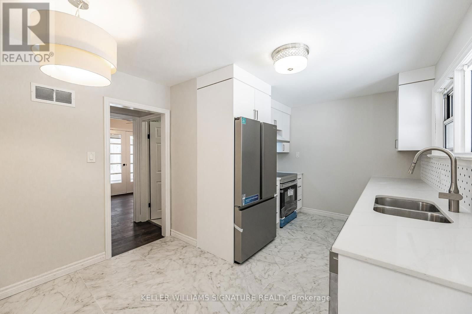 Upper - 18 RIDGEWOOD AVENUE Image 11