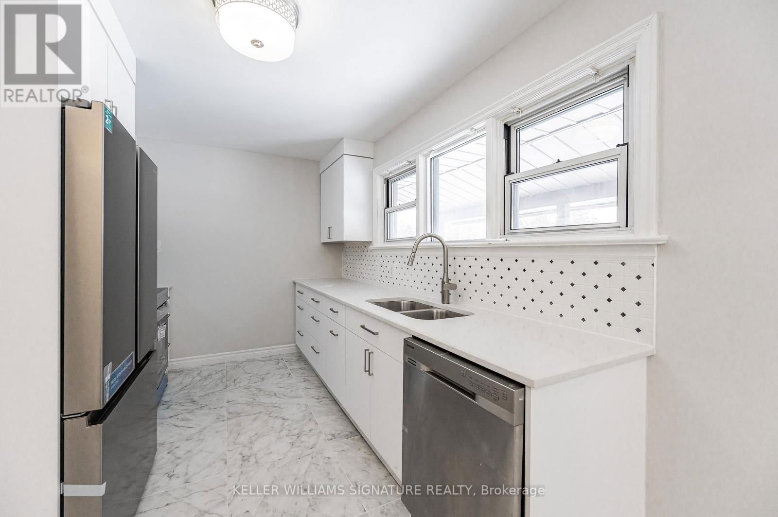 Upper - 18 RIDGEWOOD AVENUE Image 12