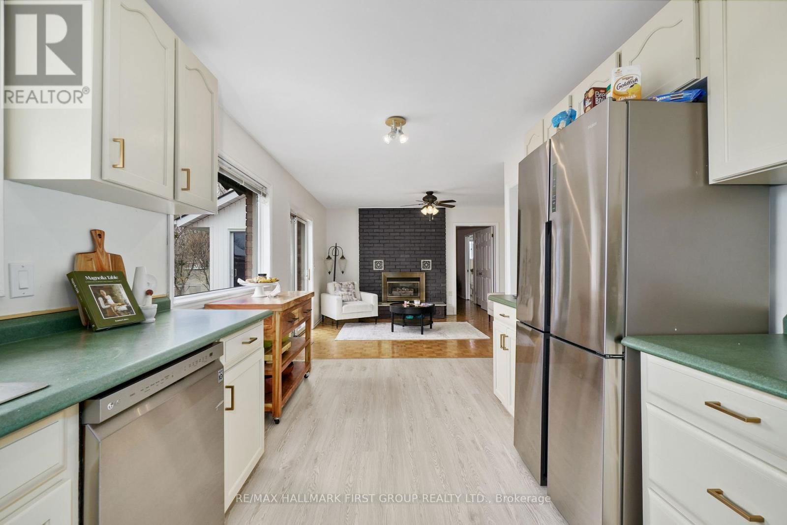 16 ANNE STREET Image 10