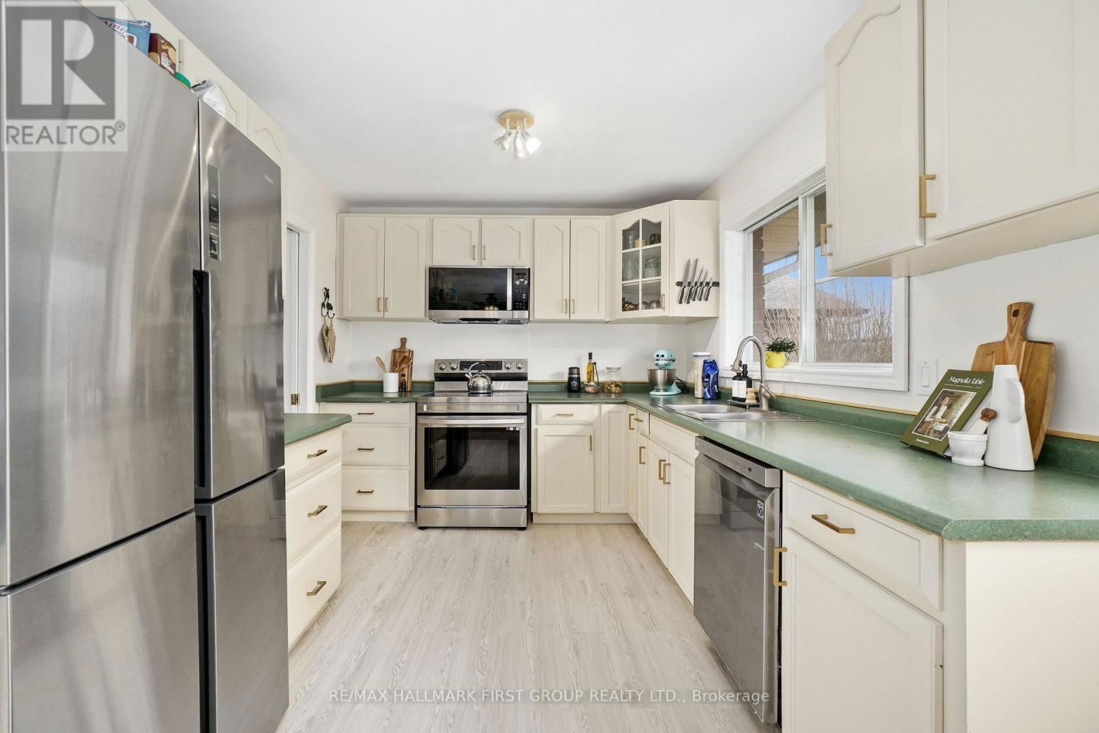 16 ANNE STREET Image 11