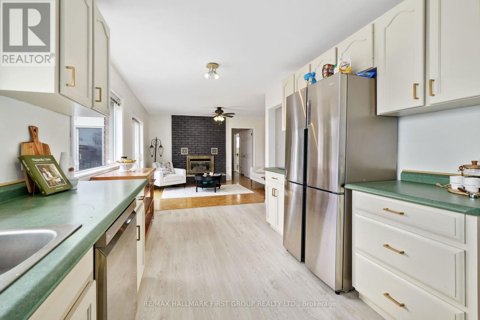 16 ANNE STREET Image 12