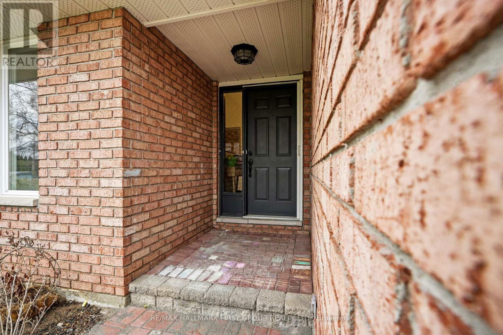 16 ANNE STREET Image 3