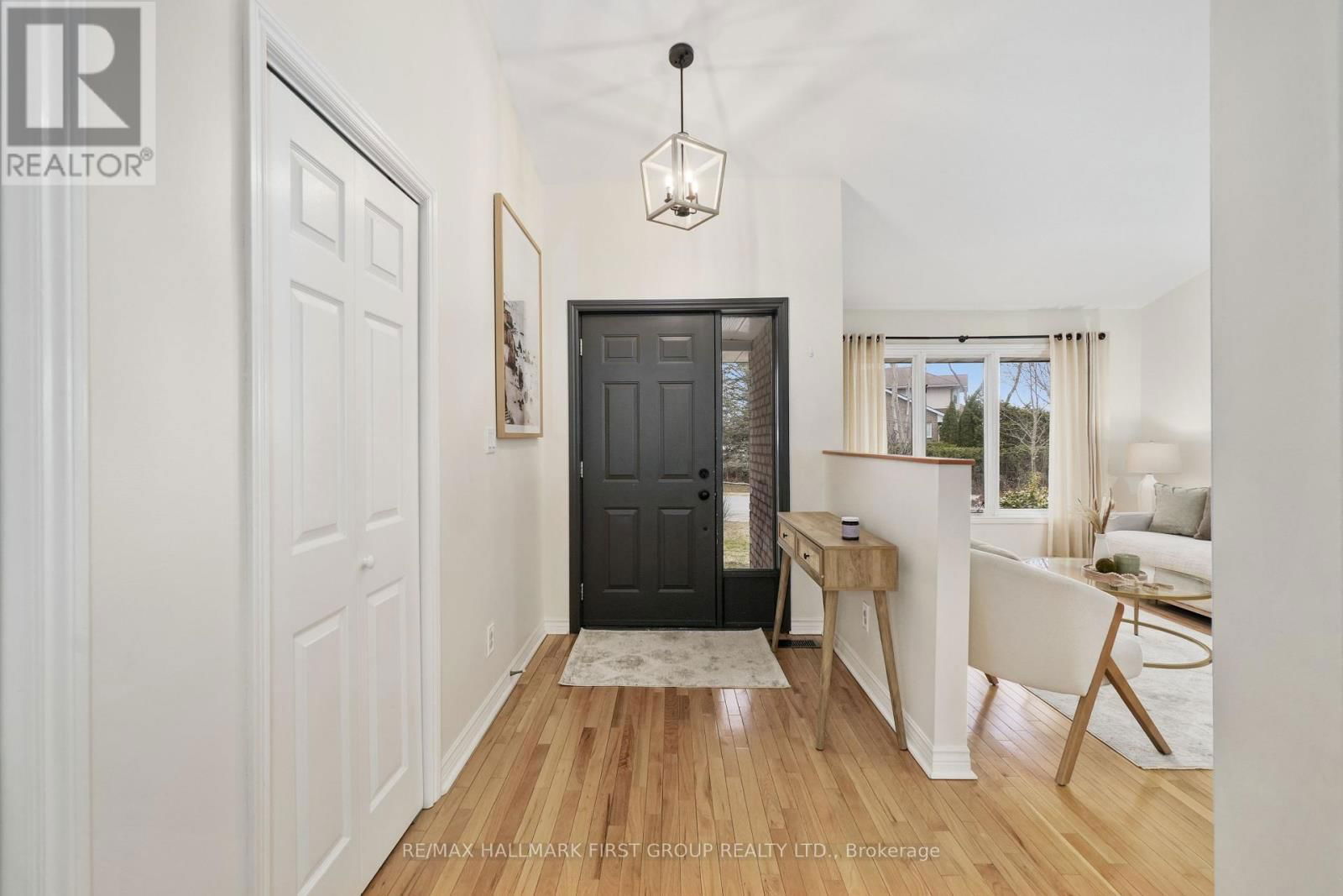 16 ANNE STREET Image 5