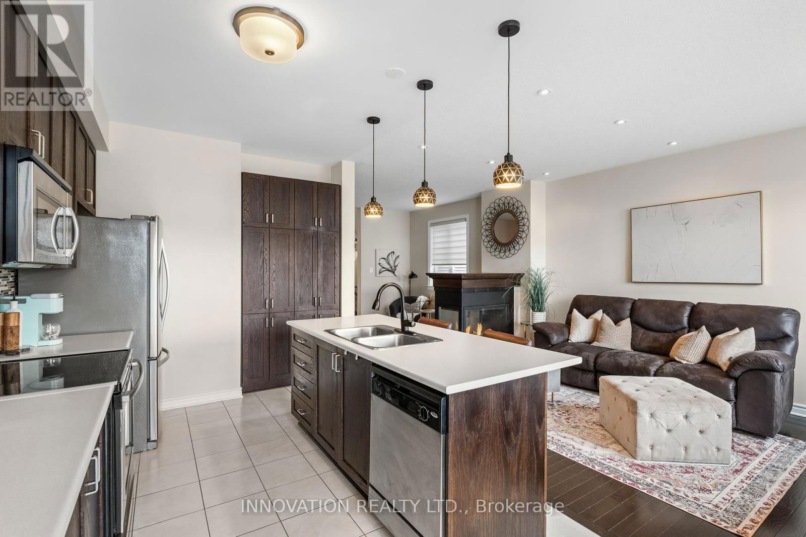 1559 CARRONBRIDGE CIRCLE Image 13