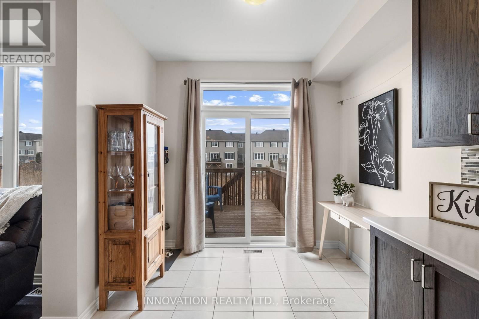 1559 CARRONBRIDGE CIRCLE Image 14