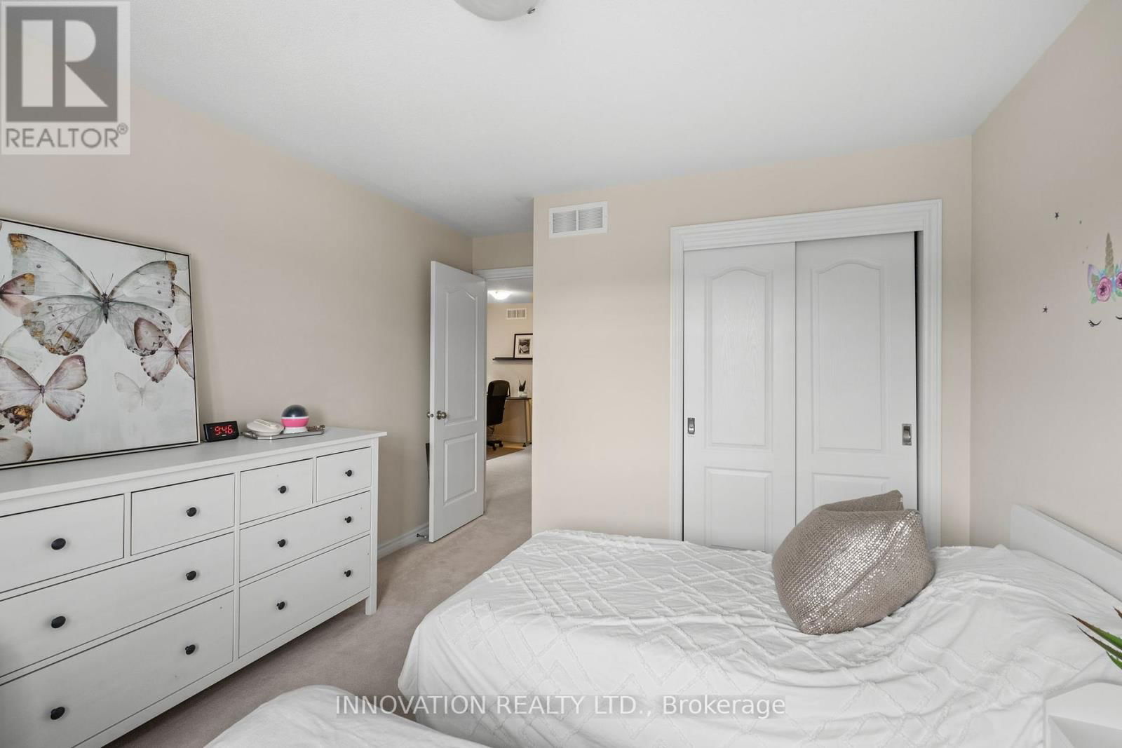 1559 CARRONBRIDGE CIRCLE Image 26