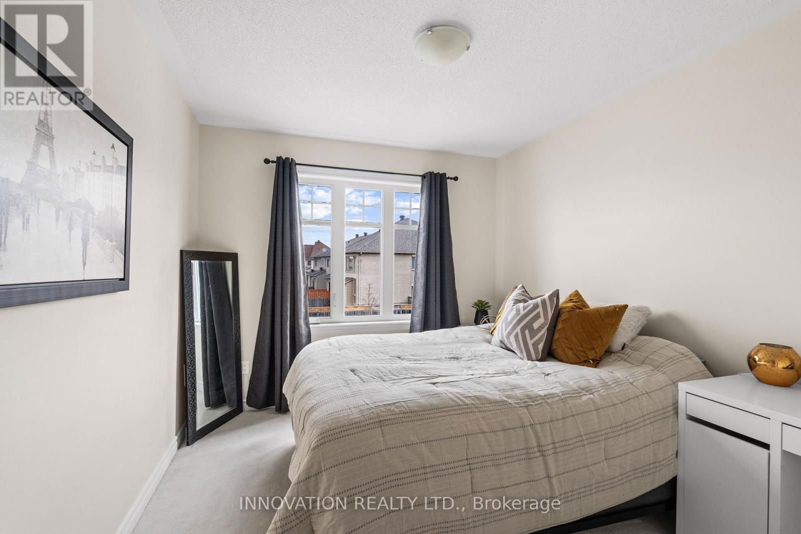 1559 CARRONBRIDGE CIRCLE Image 27