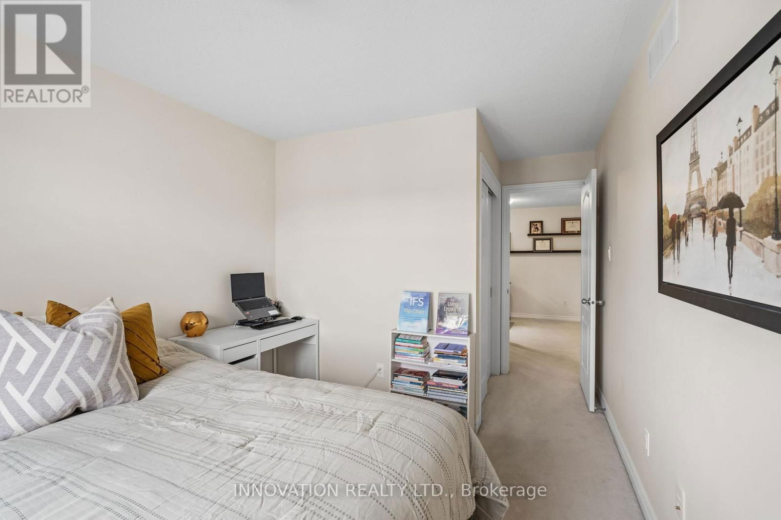 1559 CARRONBRIDGE CIRCLE Image 28