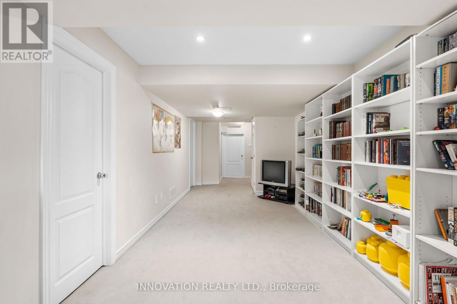 1559 CARRONBRIDGE CIRCLE Image 30