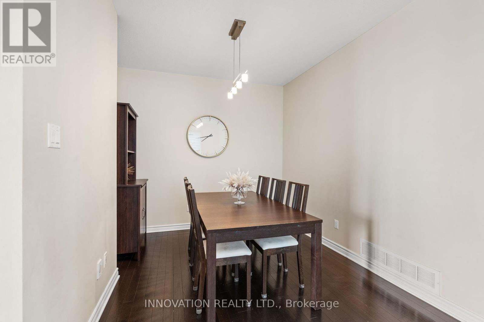 1559 CARRONBRIDGE CIRCLE Image 8