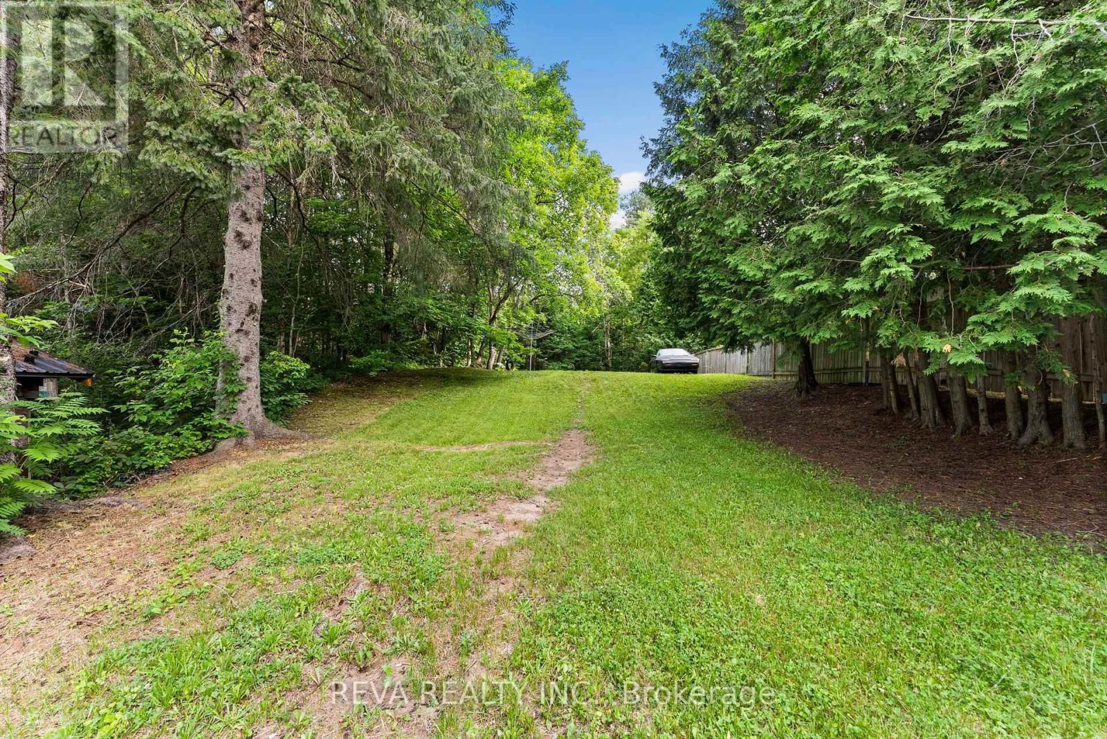 78 BRIDGE STREET EAST Image 24