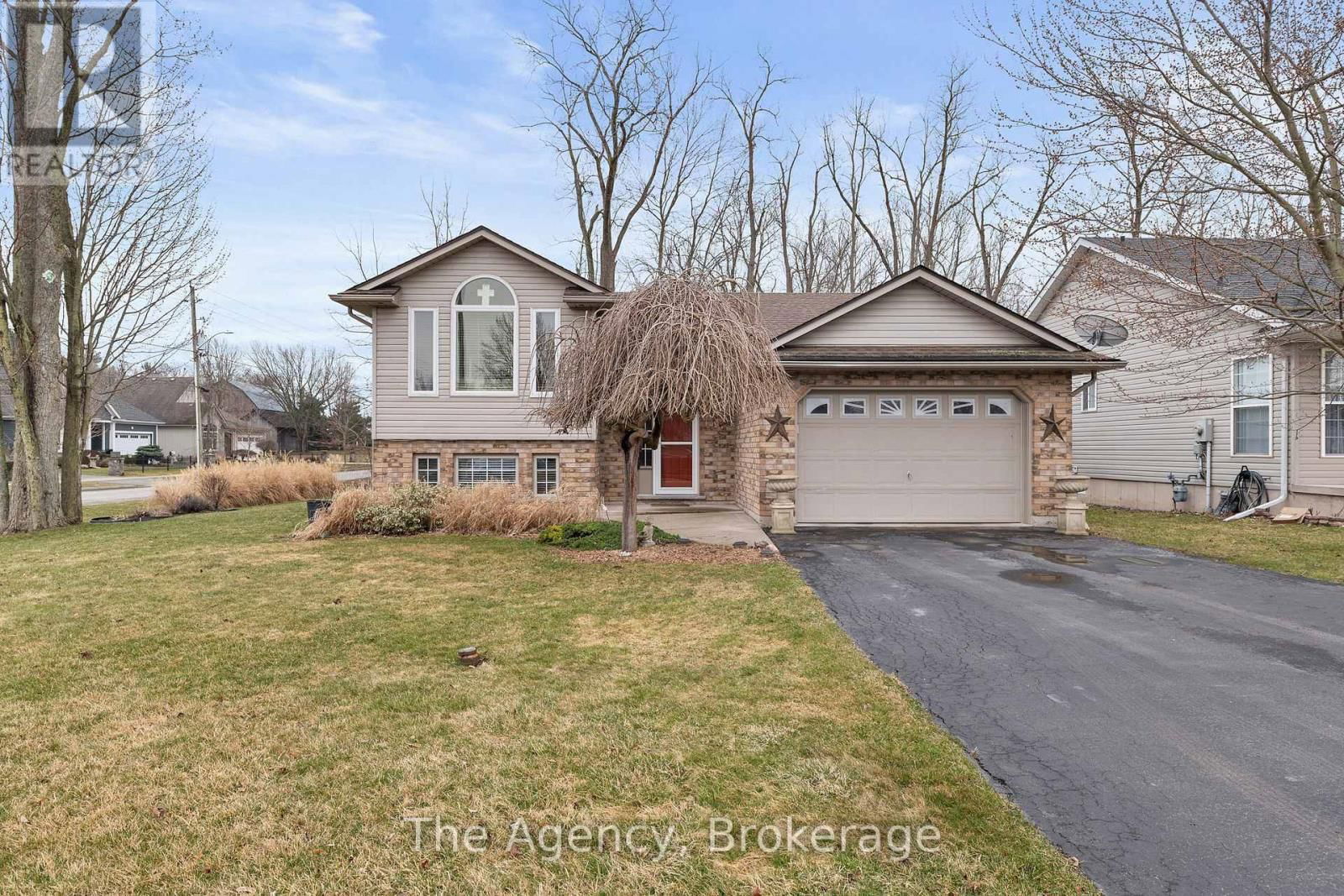 7 ROCHELLE CRESCENT Image 1