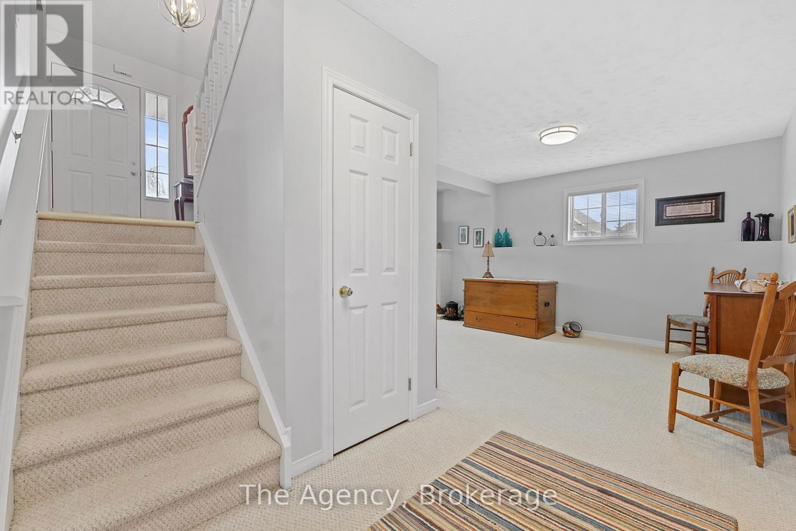 7 ROCHELLE CRESCENT Image 17