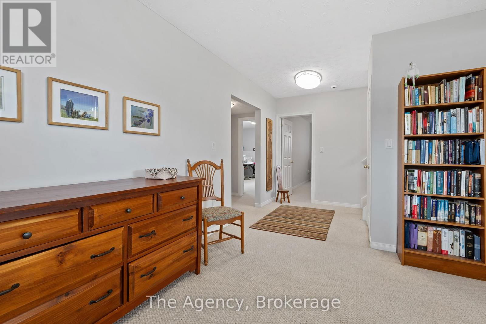 7 ROCHELLE CRESCENT Image 18