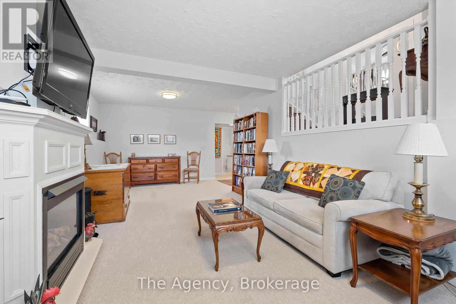 7 ROCHELLE CRESCENT Image 19