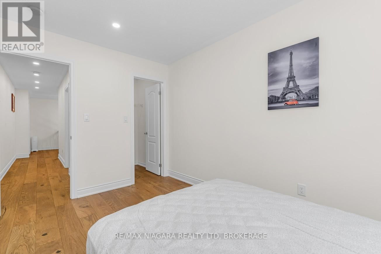 9 BRUTON STREET NORTH Image 20