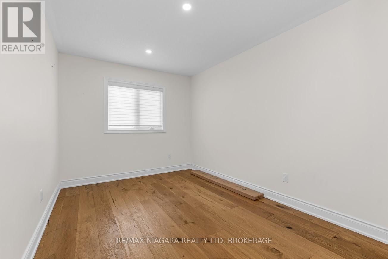 9 BRUTON STREET NORTH Image 21