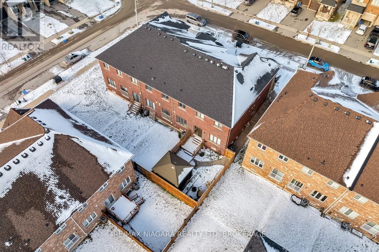9 BRUTON STREET NORTH Image 32