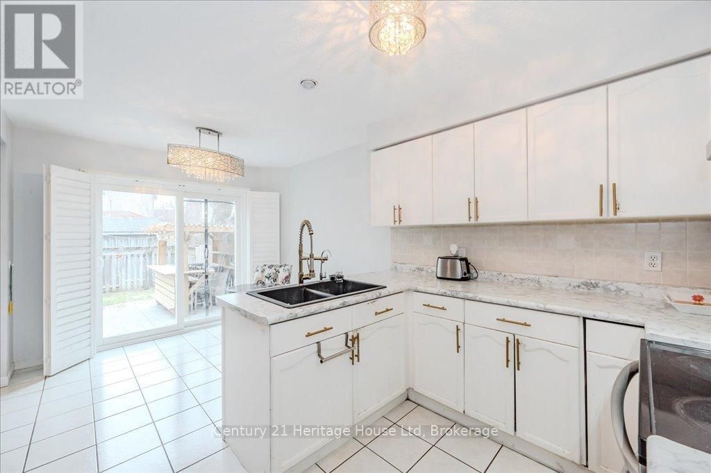 128 MILSON CRESCENT Image 16
