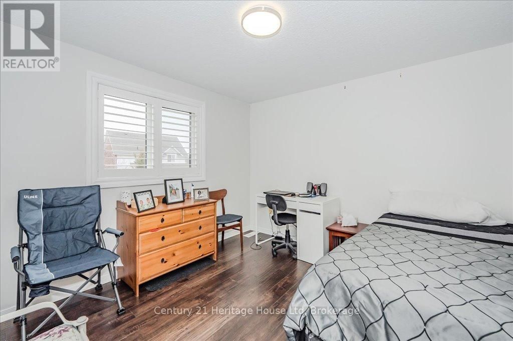128 MILSON CRESCENT Image 25