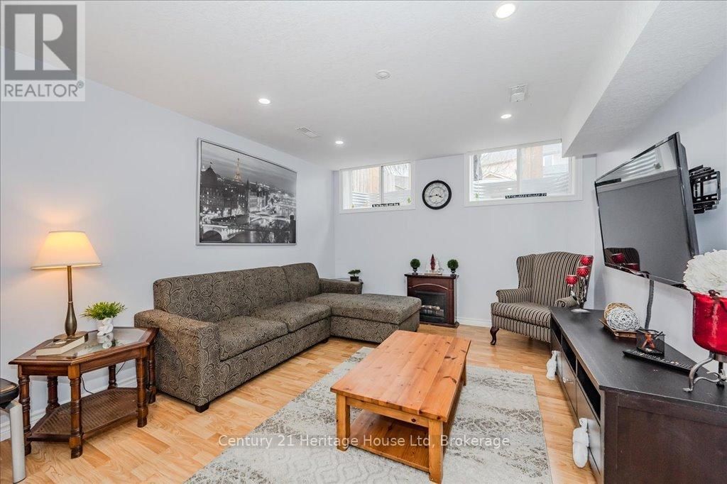 128 MILSON CRESCENT Image 28