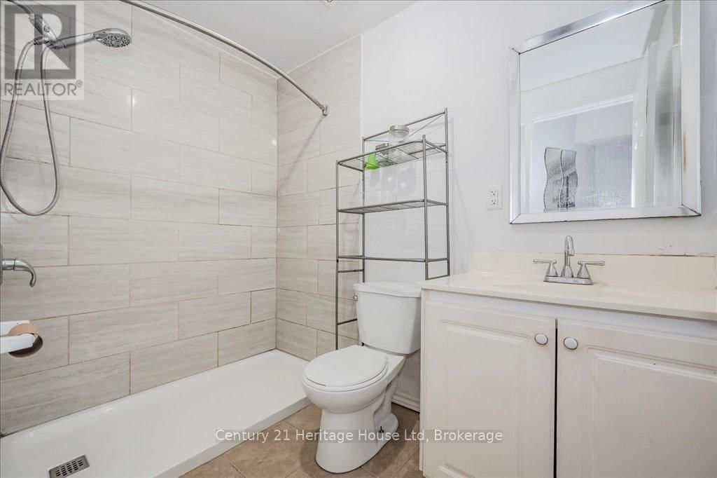128 MILSON CRESCENT Image 34