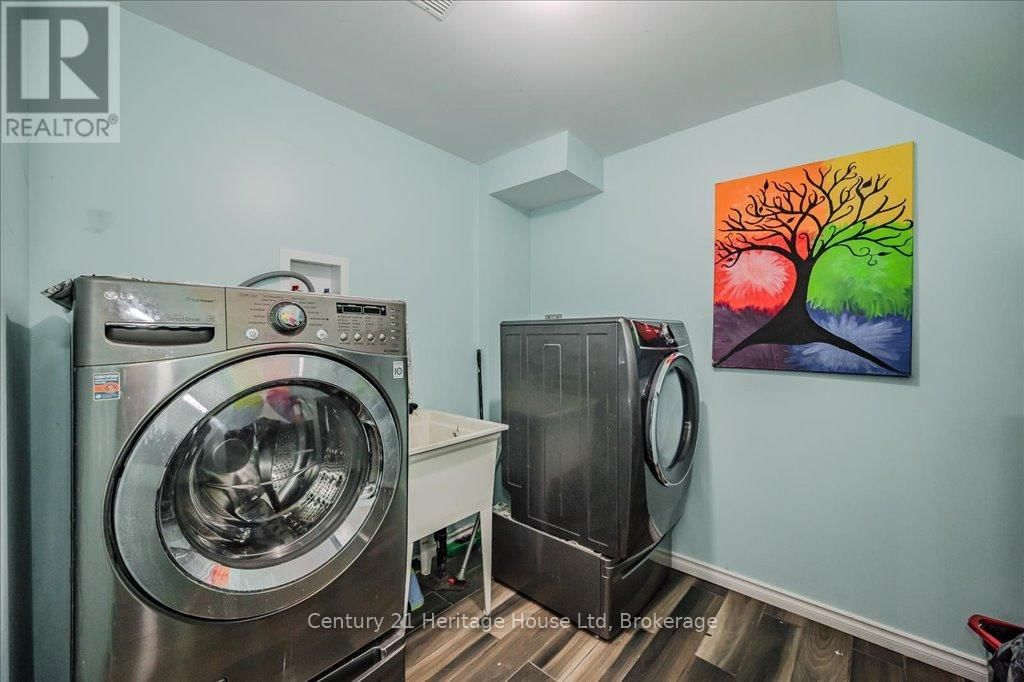 128 MILSON CRESCENT Image 35