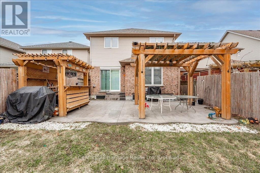 128 MILSON CRESCENT Image 39