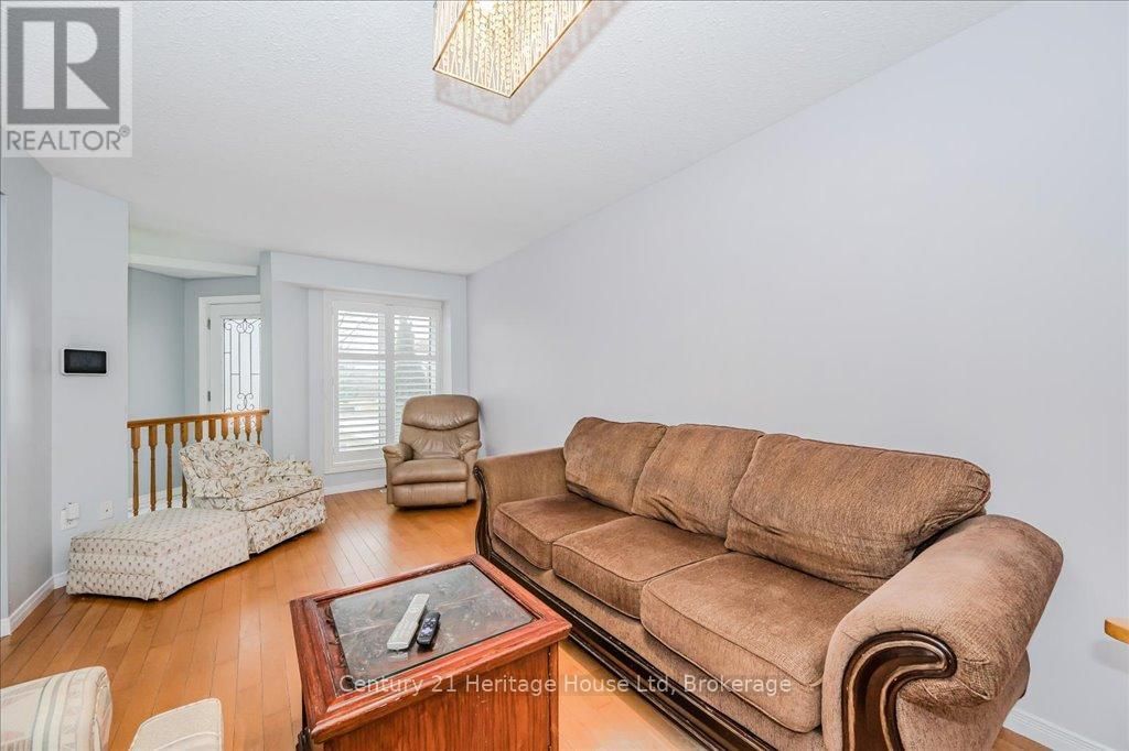 128 MILSON CRESCENT Image 8