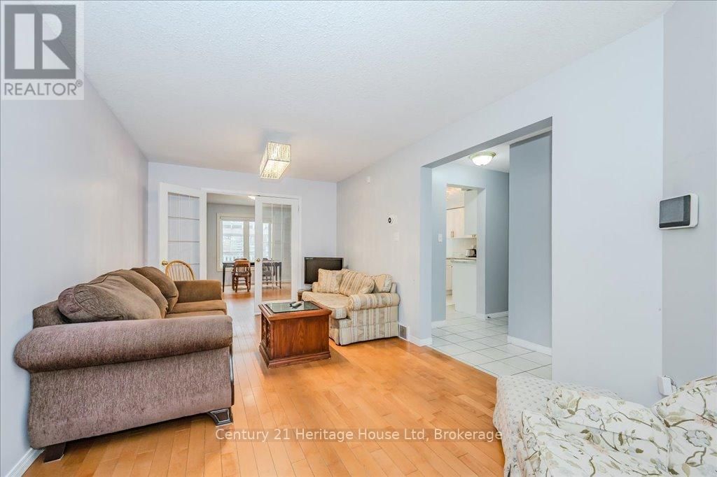 128 MILSON CRESCENT Image 9