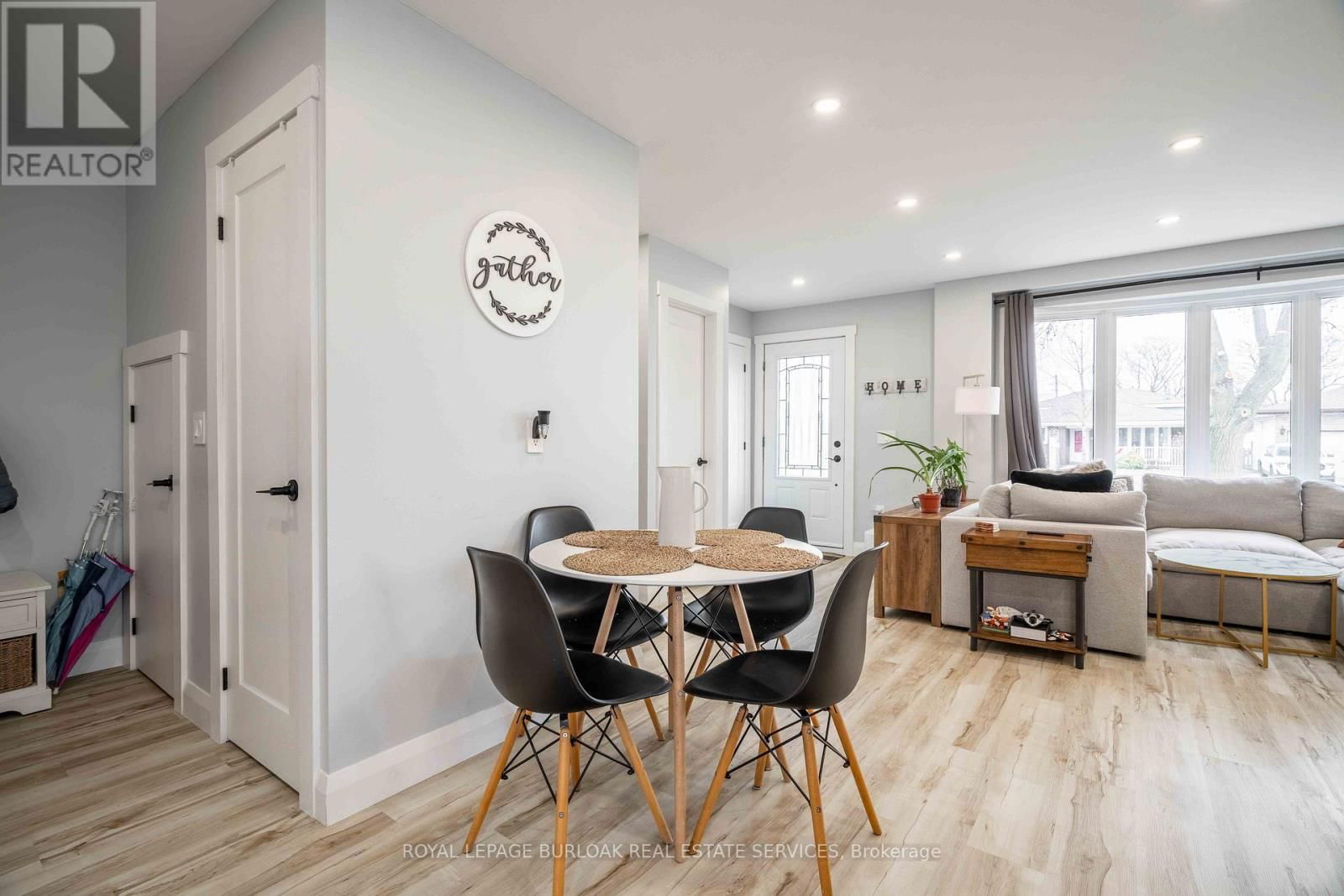 8 BANFF DRIVE Image 10