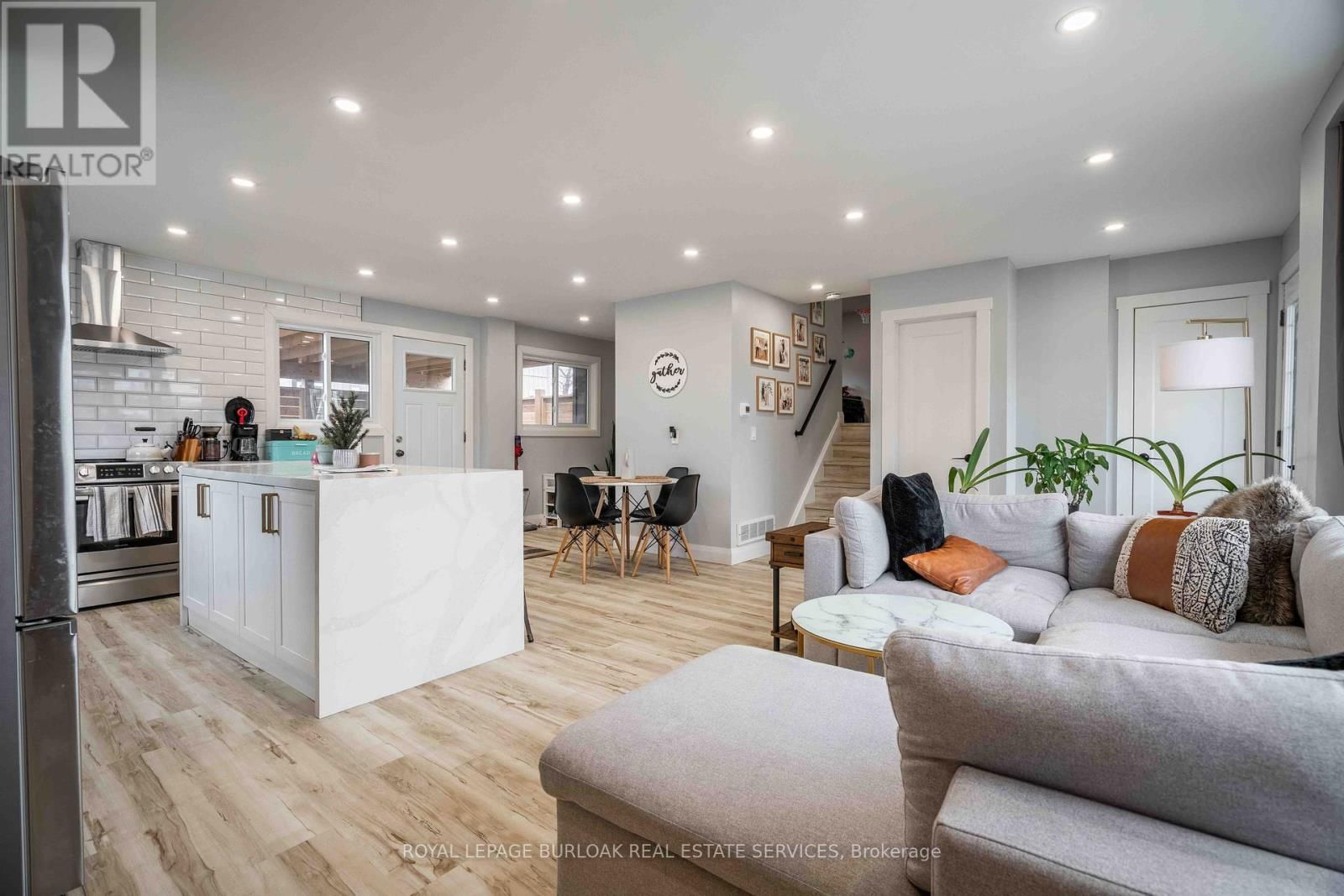8 BANFF DRIVE Image 6