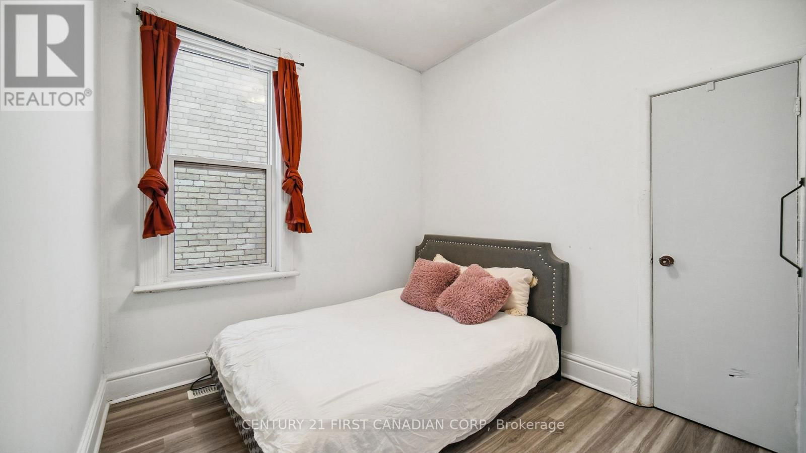 417 GREY STREET Image 12