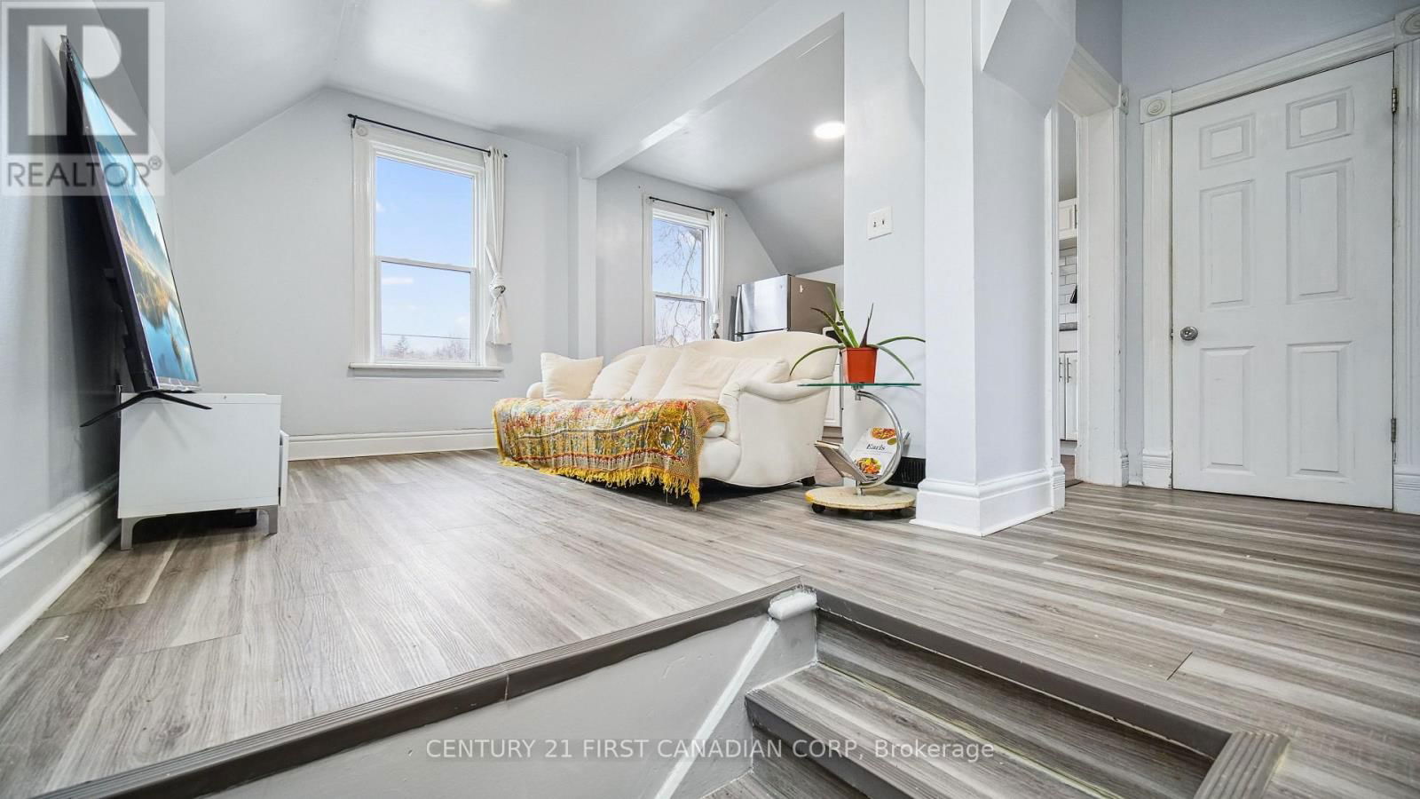 417 GREY STREET Image 14