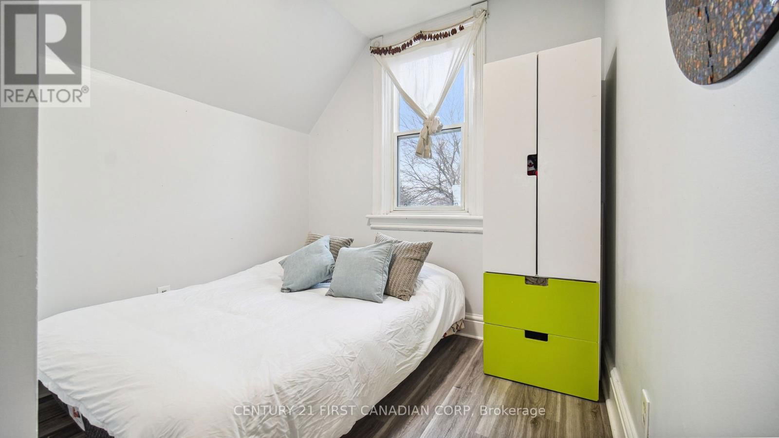417 GREY STREET Image 18