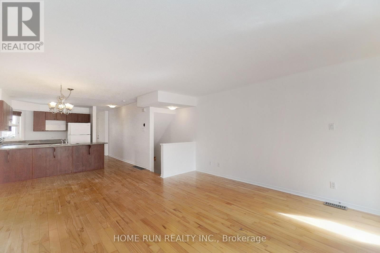 96 STRATHAVEN PRIVATE Image 11